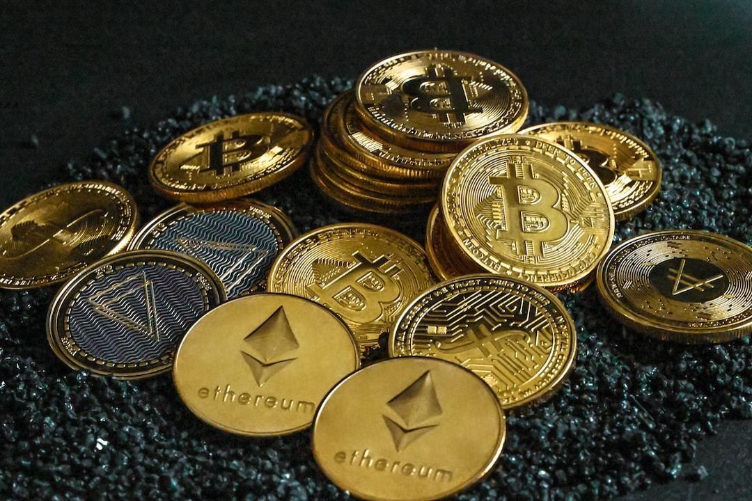Peter Schiff Forecasts Challenging Future for Bitcoin's Price Path